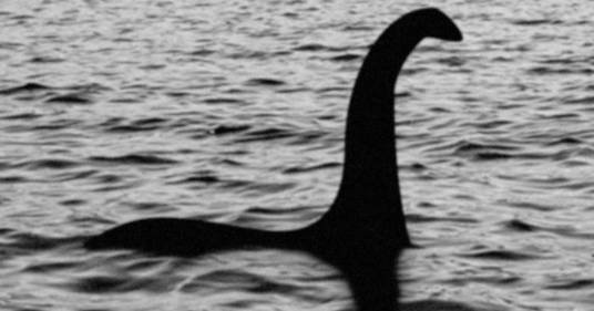 Caccia al mostro di Loch Ness: le nuove ricerche e spunta una foto molto particolare