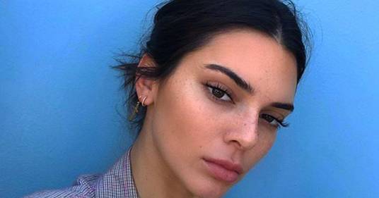 Kendall Jenner: la foto Instagram in intimo è hot