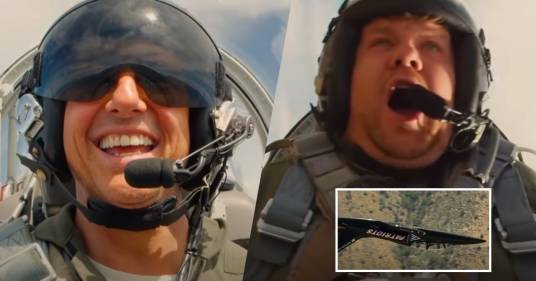 Tom Cruise pilota un caccia da guerra: tutto lo spavento sul volto di James Corden
