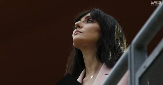 Ambra ha ritrovato l’amore? Ecco le nuove foto dei paparazzi