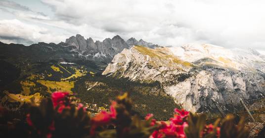 Dopo Venezia anche l’Alto Adige diventa a “numero chiuso”: altro stop al turismo di massa
