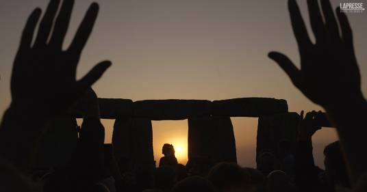 Ecco com’è l’alba del solstizio d’estate vista a Stonehenge