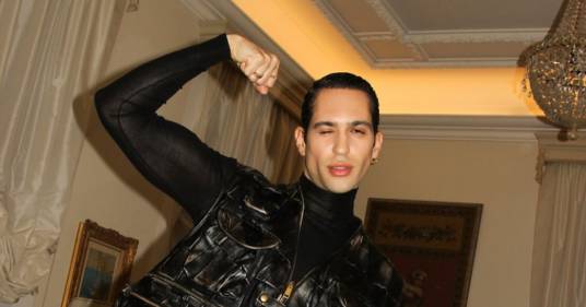Mahmood, da vittima di bullismo al palco di Sanremo: l’artista racconta il significato di “Tuta Gold”