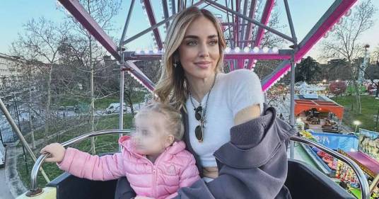 Chiara Ferragni: la figlia Vittoria torna sui social per cantare “Blue” degli Eiffel 65