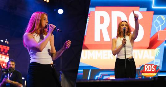 Noemi incanta Palmi con la sua “Non Ho Bisogno di Te”: l’energica esibizione sul palco dell’RDS Summer Festival