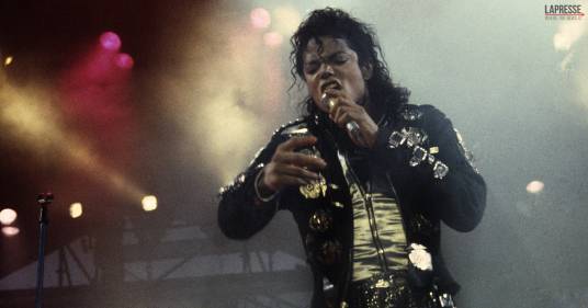 In vendita il catalogo di canzoni di Michael Jackson: il prezzo per la musica del Re del pop