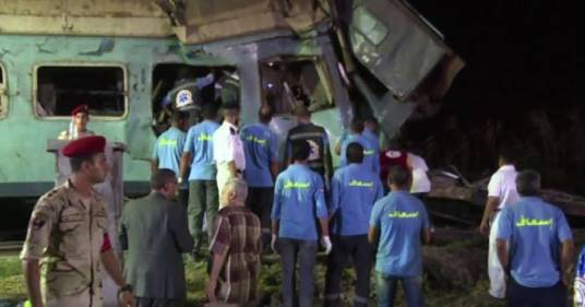 Egitto, scontro tra due treni: i morti sarebbero almeno 40