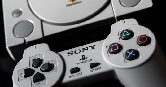 Tanti auguri Playstation: 25 anni di giochi alla console