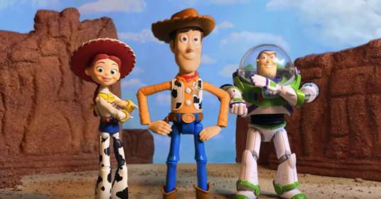 Due ragazzi hanno rifatto “Toy Story 3” in stop-motion usando i giocattoli del film: è incredibile
