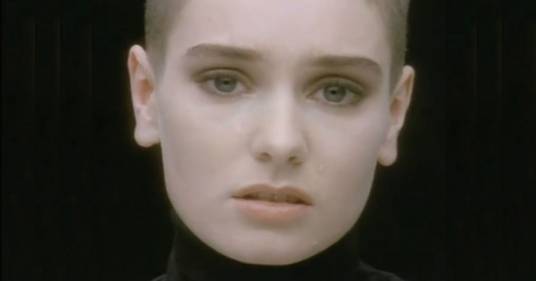 Sinéad O’Connor: compie 33 anni “Nothing Compares 2 U”