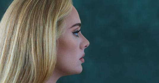 Con “Easy On Me” Adele infrange un nuovo record