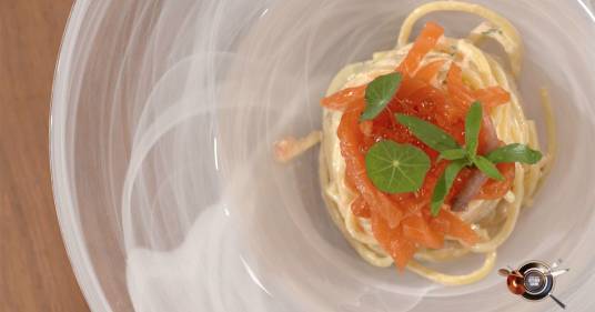 Insalata di spaghetti quadri con maionese al dragoncello e salmone affumicato – Alessandro Borghese Kitchen Sound – Amici Miei