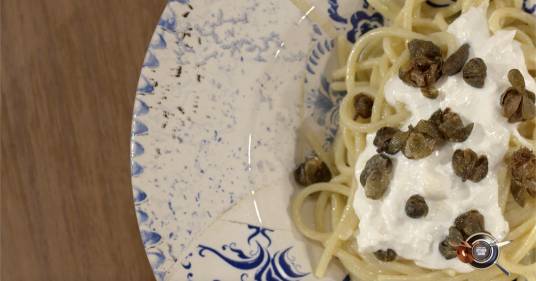Spaghettone al burro, limone, burrata e capperi – Alessandro Borghese Kitchen Sound – Amici Miei