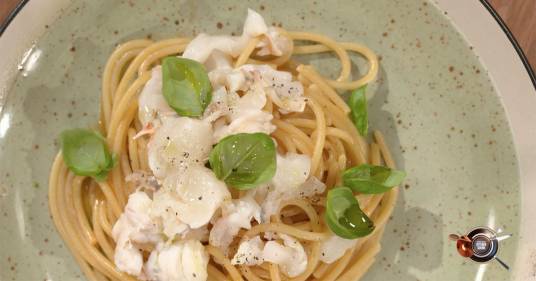 Spaghettone all’aragosta – Alessandro Borghese Kitchen Sound – Il lusso della semplicità