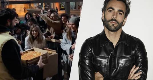 I fan di Marco Mengoni piantano le tende il giorno prima del concerto, lui porta le pizze: il video