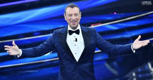 Sanremo 2023: Amadeus svela la novità sui super ospiti