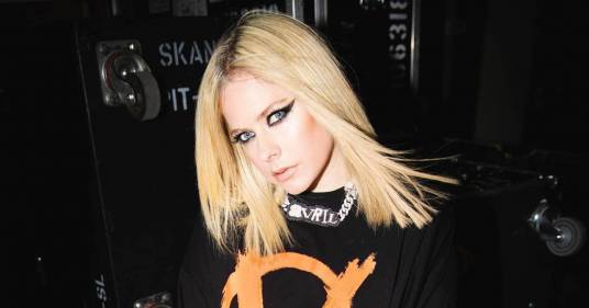 Dopo Tyga Avril Lavigne avvistata con un nuovo cantante: ecco il presunto flirt