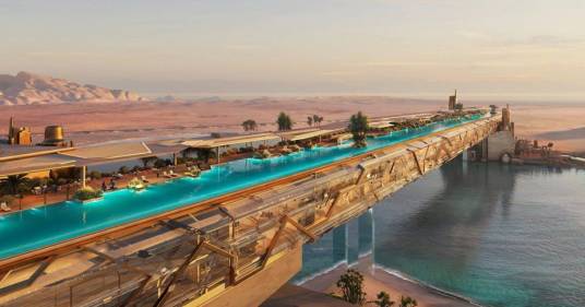 A Dubai è in progetto una mega piscina sospesa lunga mezzo km, la più grande al mondo