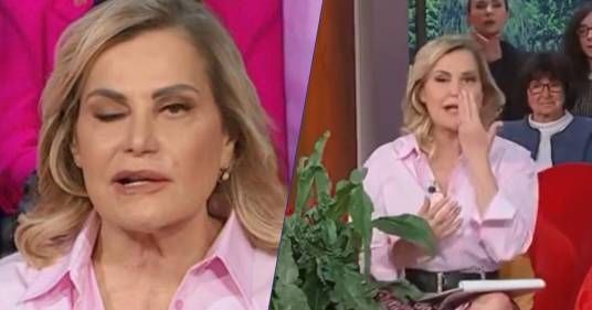 Simona Ventura in tv con una paralisi facciale: “È il freddo, niente di che”