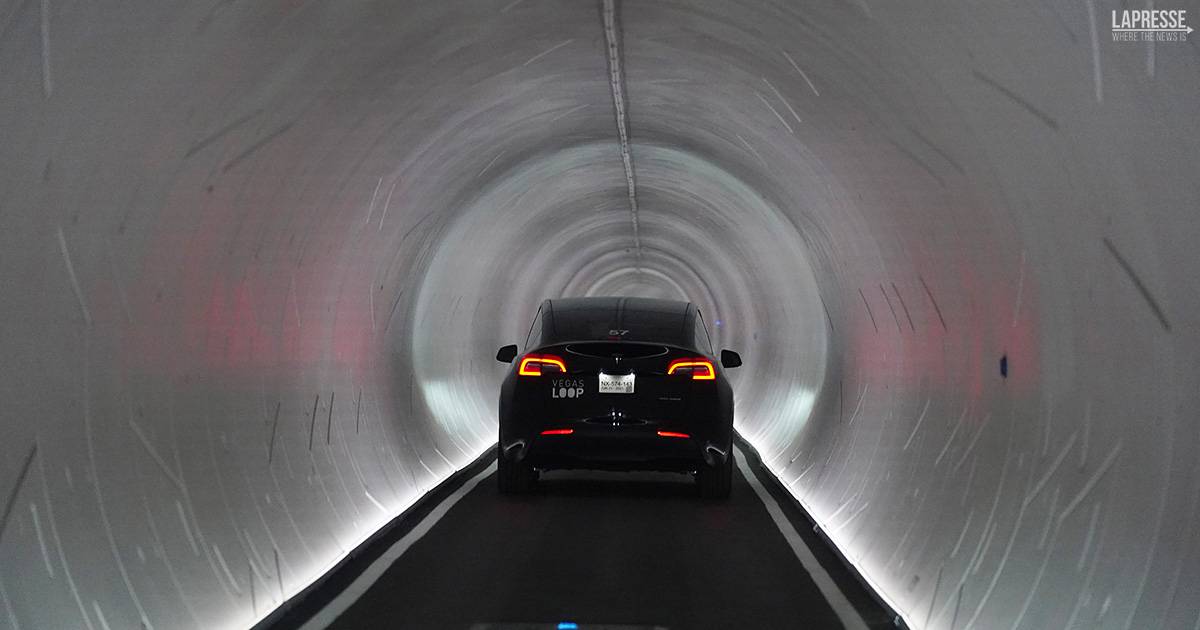 Vegas Loop il tunnel sotterraneo di Elon Musk  realt