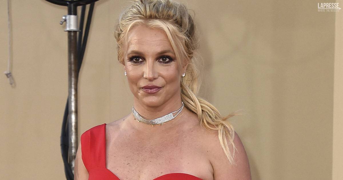  Britney Spears completamente nuda su Instagram i fan sono sempre pi preoccupati
