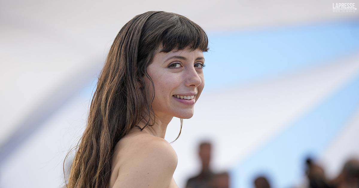 Chi  Celeste Dalla Porta attrice protagonista in Parthenope film di Paolo Sorrentino a Cannes 2024