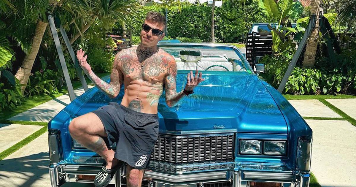 Fedez sbarca su OnlyFans le foto pubblicate scatenano i commenti degli utenti