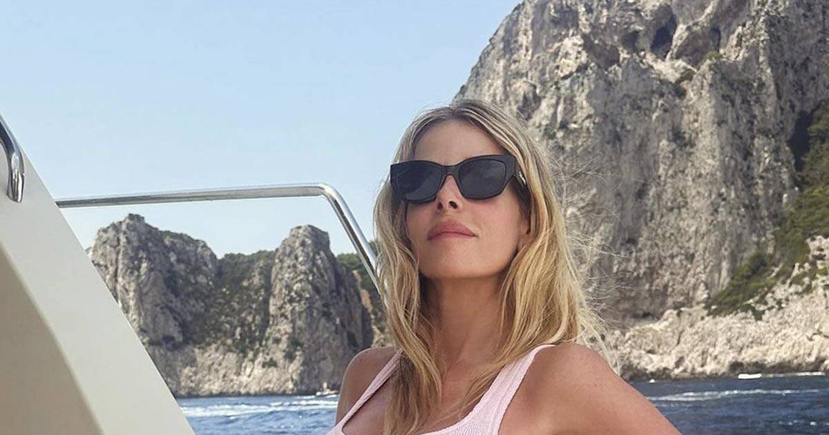 Alessia Marcuzzi sembra una ragazzina le foto in bikini scatenano i commenti su Instagram