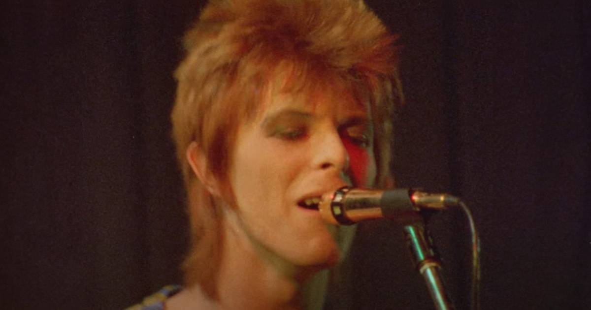 Da oggi Starman di David Bowie ha un nuovo videoclip ufficiale guardalo ora