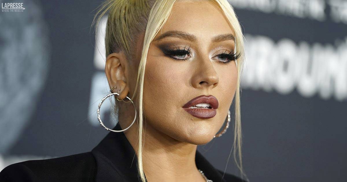  Christina Aguilera  irriconoscibile ecco i commenti dei fan preoccupati su Instagram