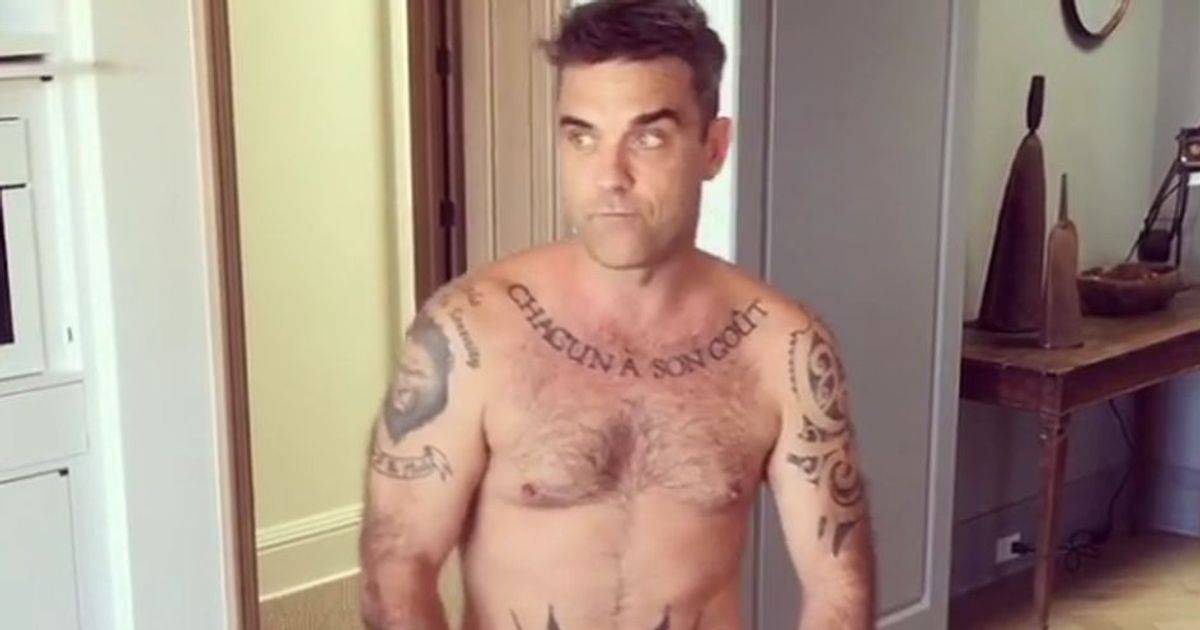 Robbie Williams nudo nel web Il video  esilarante