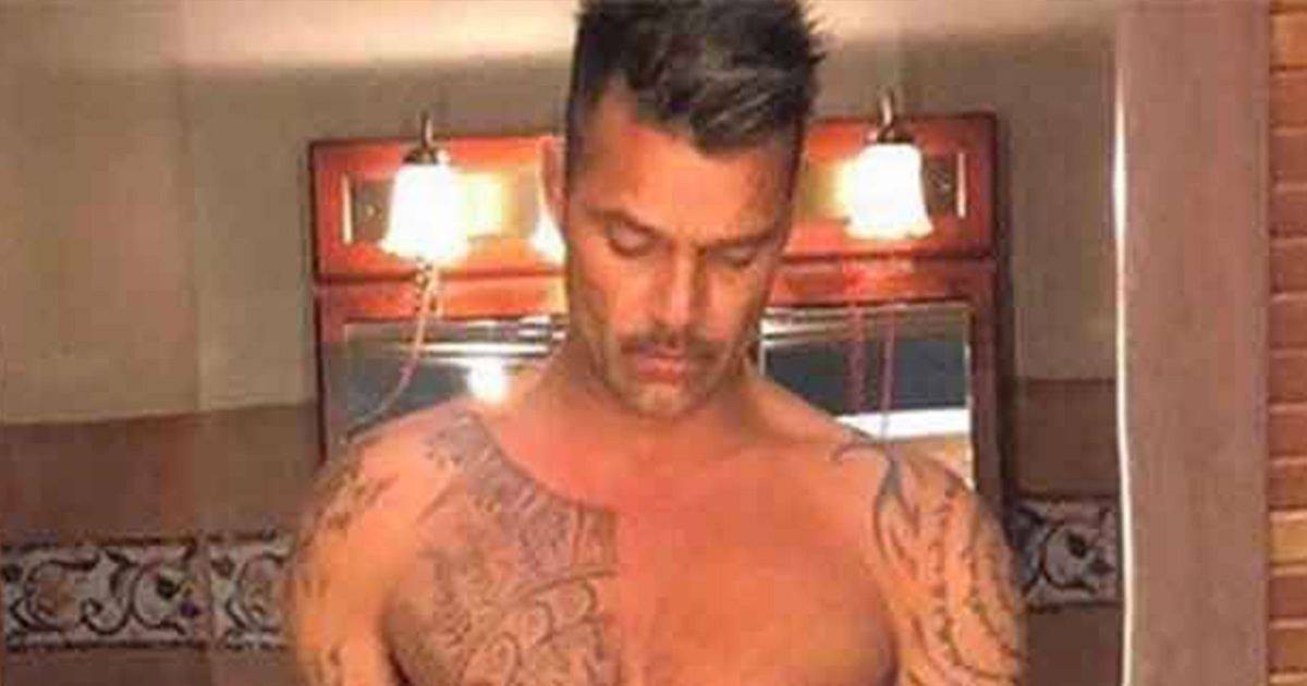 Ricky Martin sfoggia i muscoli su Instagram