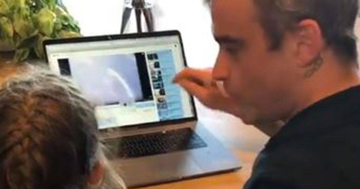 Robbie Williams la reazione della figlia quando sente la hit del pap