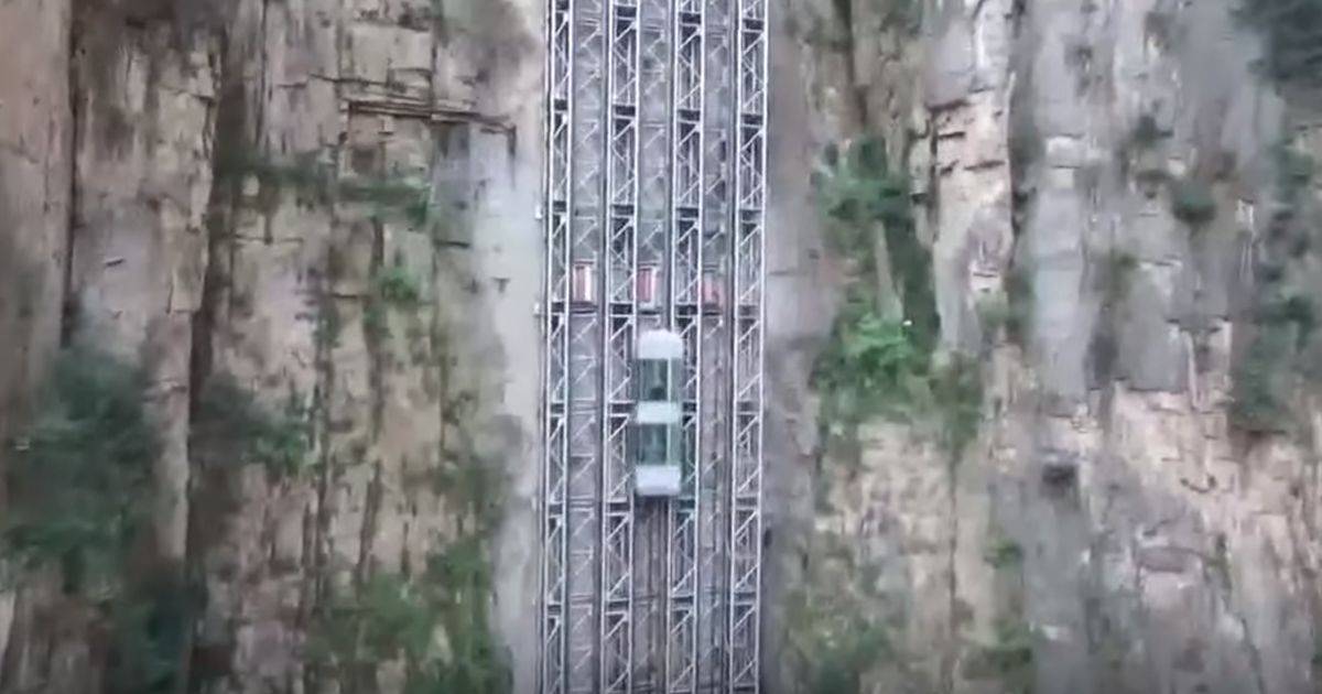 Ecco il Bailong Elevator l8217ascensore all8217aperto pi alto e voloce al mondo