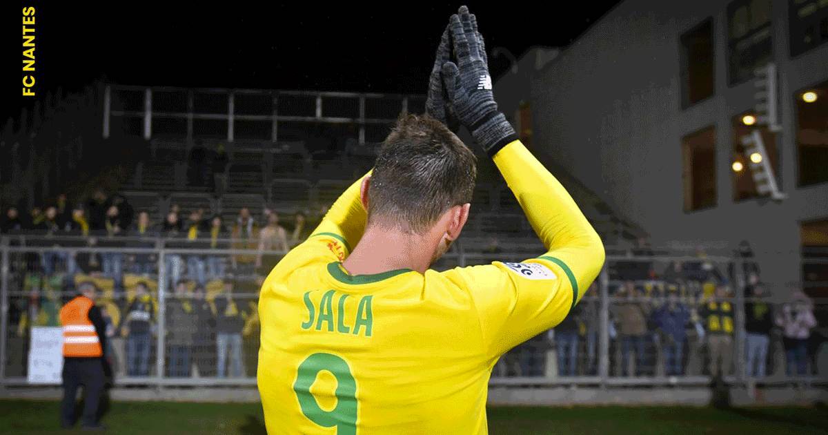 Emiliano Sala il Nantes ritira la maglia numero 9