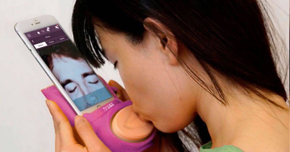 Kissogram il gadget per baciarsi con lo smartphone