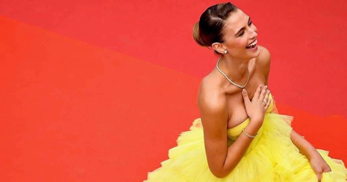 Fernanda Liz incidente sexy sul red carpet di Cannes