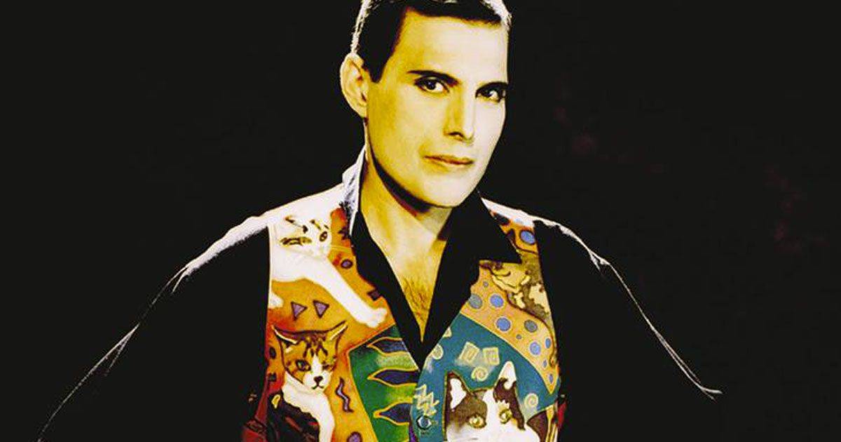 Freddie Mercury allasta una delle sue camicie pi famose