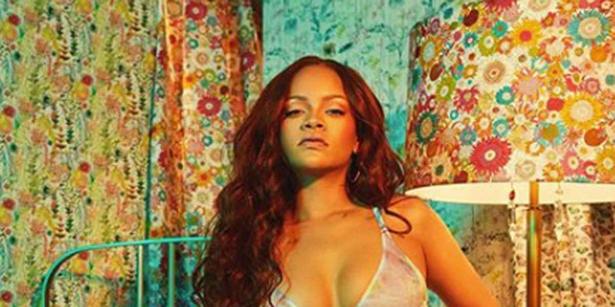Rihanna le nuove foto in lingerie scatenano i fan