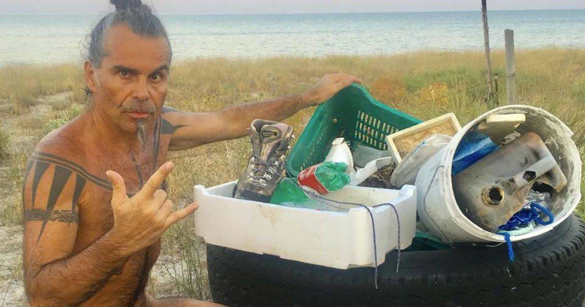 Piero Pel lancia una appello per pulire le spiagge italiane