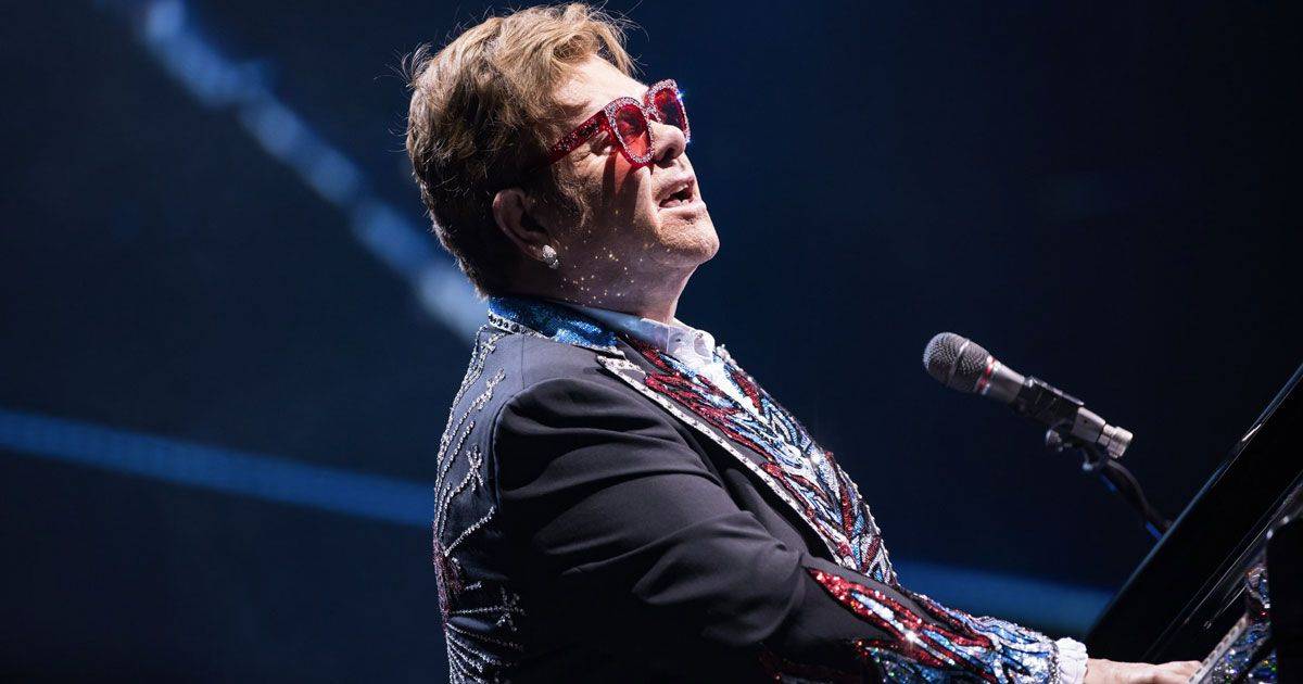Elton John interrompe concerto Ho la polmonite