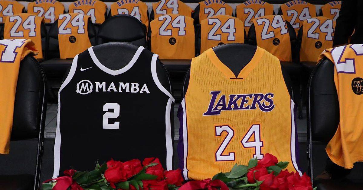 Ventimila persone con la maglietta di Kobe Bryant  il tributo commovente dei Lakers al campione