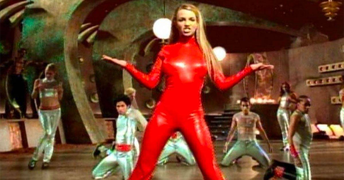 Britney Spears Oops  I Did It Again festeggia 21 anni