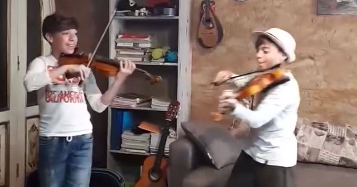 Viva la Vida due piccoli violinisti incantano i Coldplay con la loro performance da casa