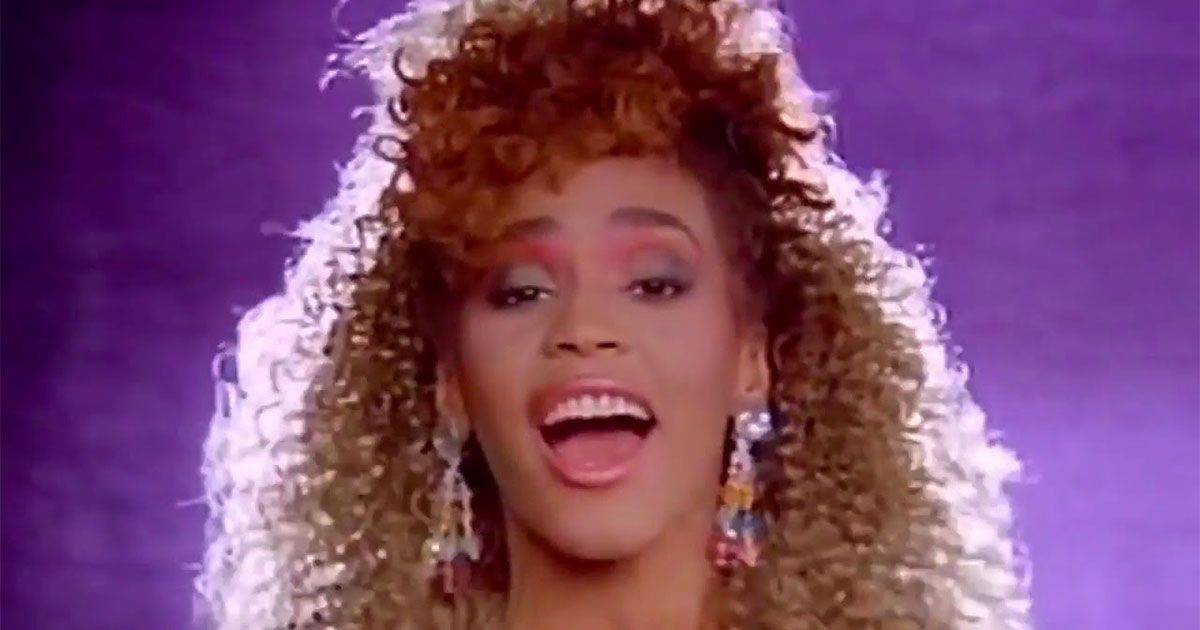 La bellissima I Wanna Dance with Somebody di Whitney Houston compie 34 anni