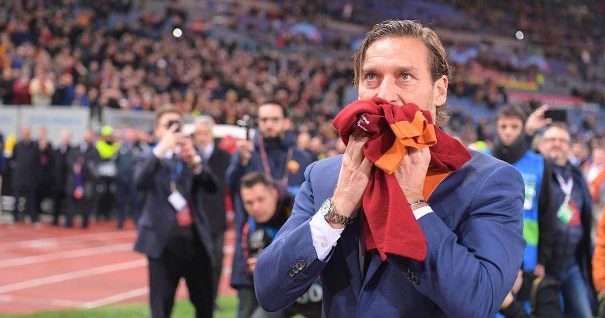 Francesco Totti perde lorologio e chiede aiuto ai fan