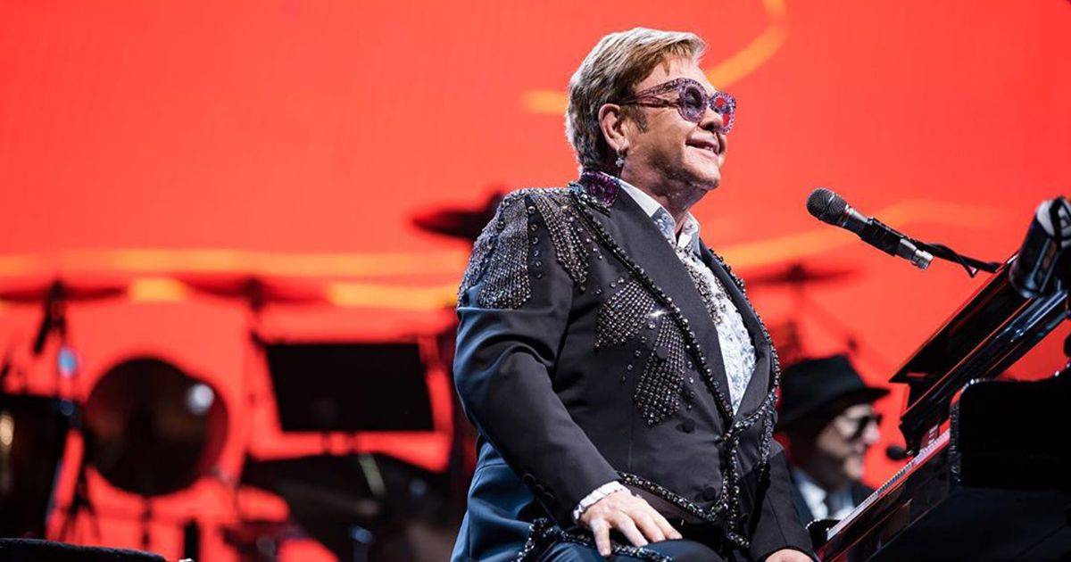 Elton John corre in aiuto della sua ex fidanzata di 50 anni fa