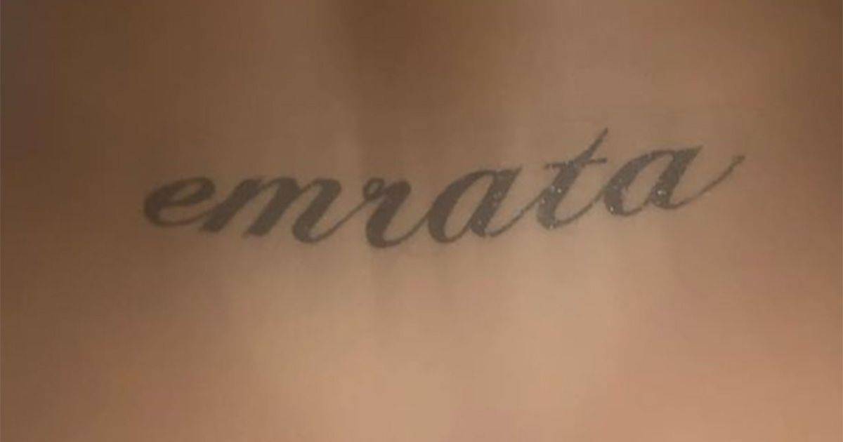 Emily Ratajkowski il suo tatuaggio  la pi astuta forma di marketing