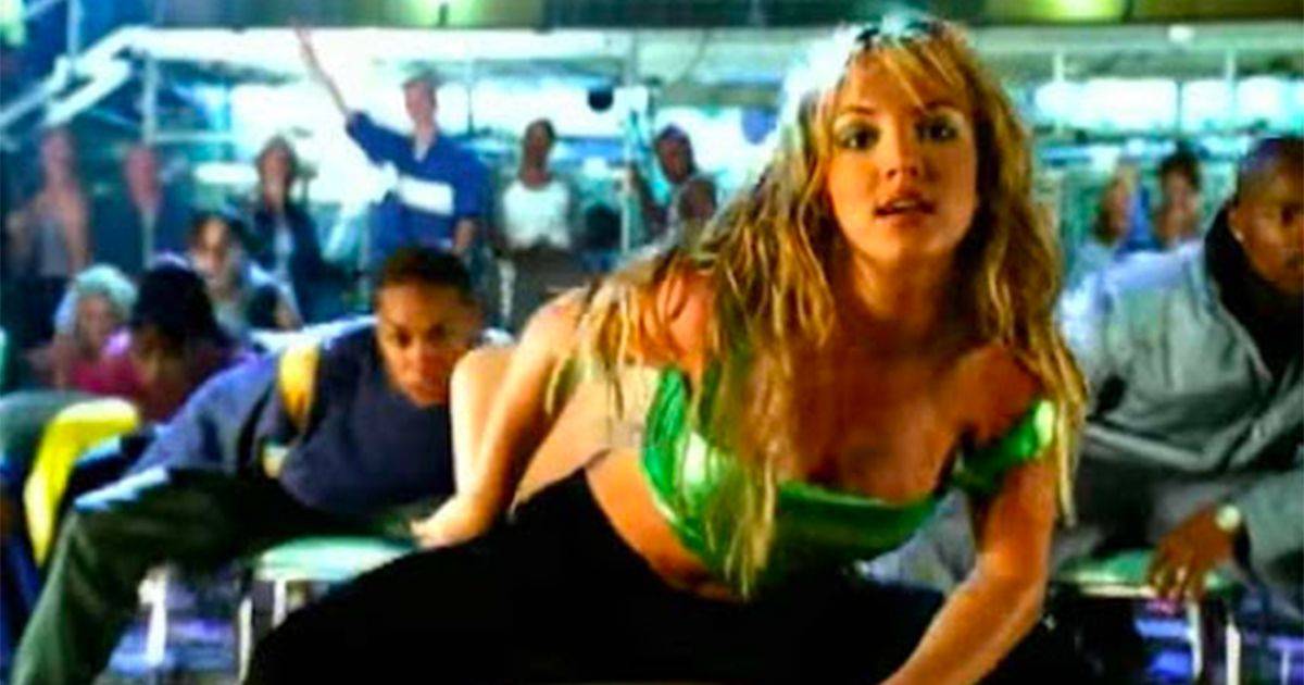 Britney Spears festeggia 22 anni You Drive Me Crazy