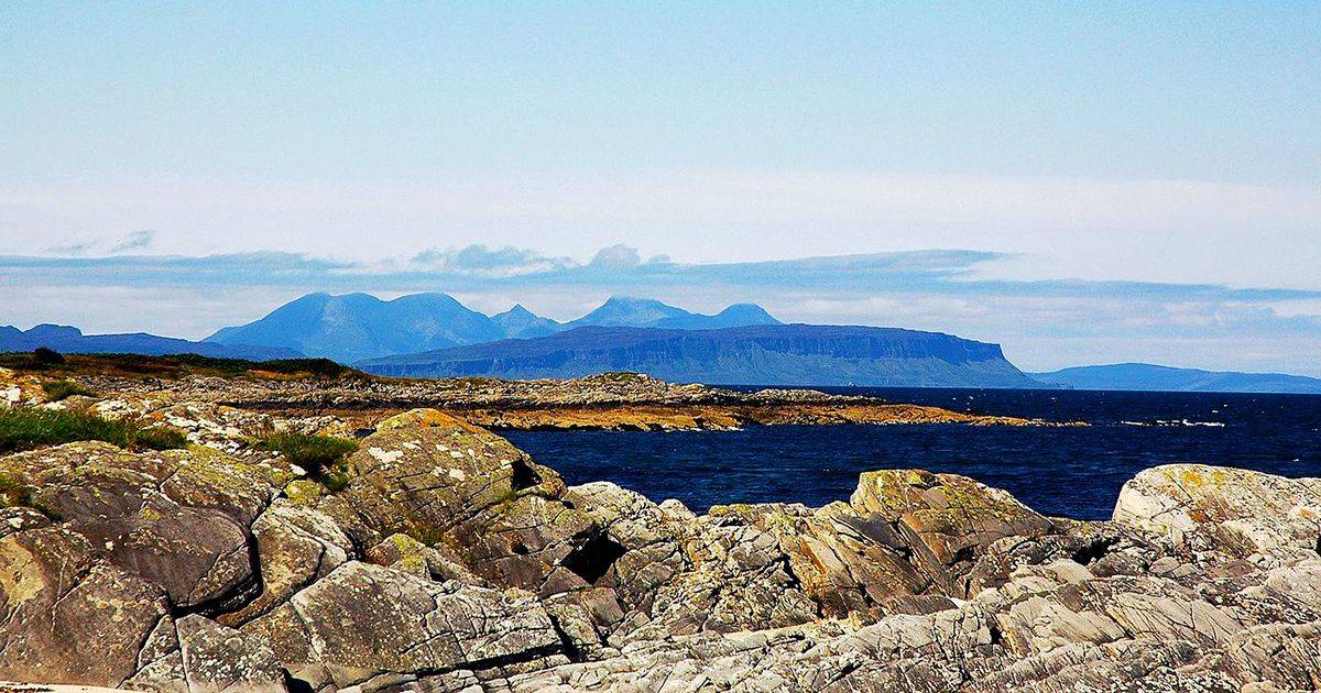 Affitti calmierati per ripopolare la piccola isola di Rum in Scozia